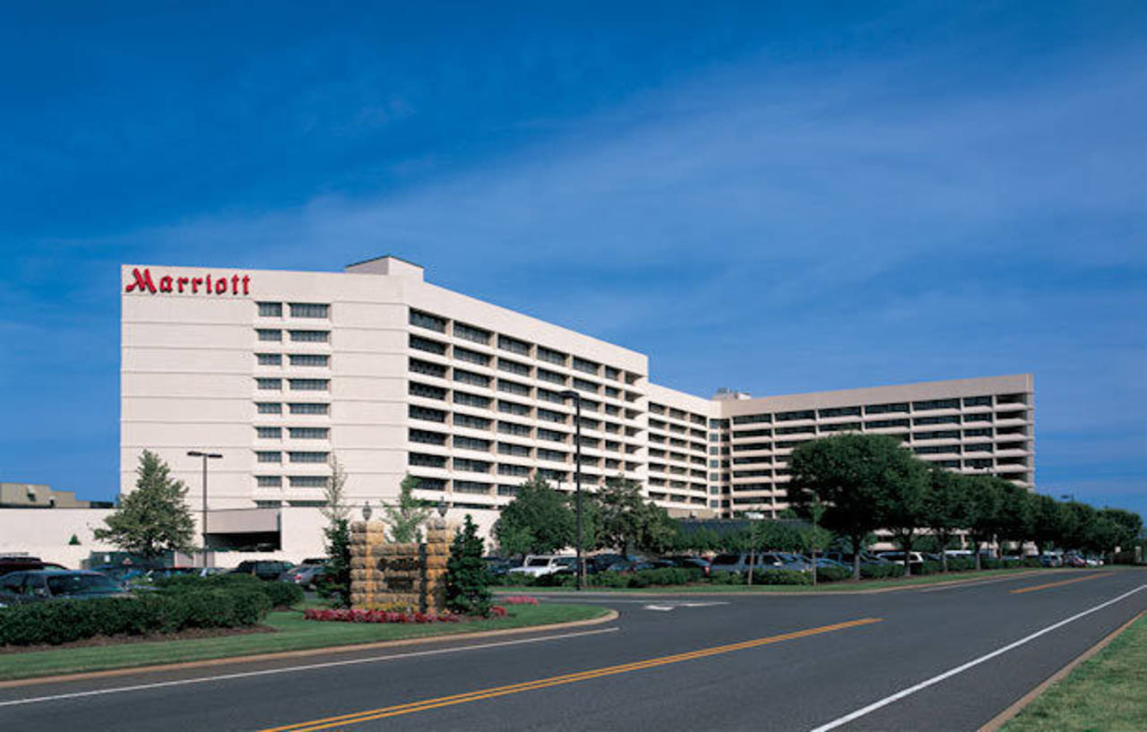 Long Island Marriott Hotel Uniondale Esterno foto